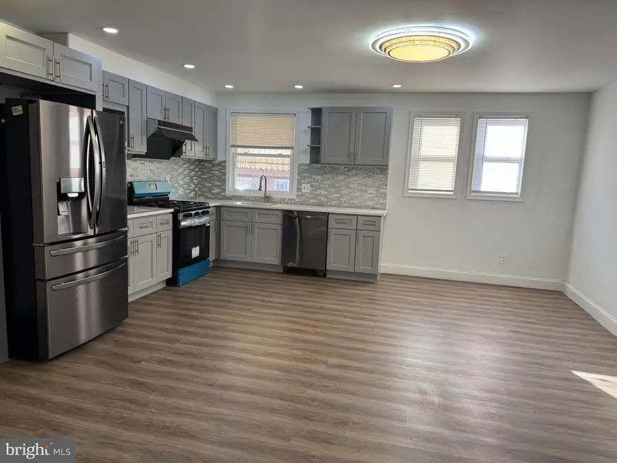 7414 Belden St, Philadelphia, PA 19111 - #3