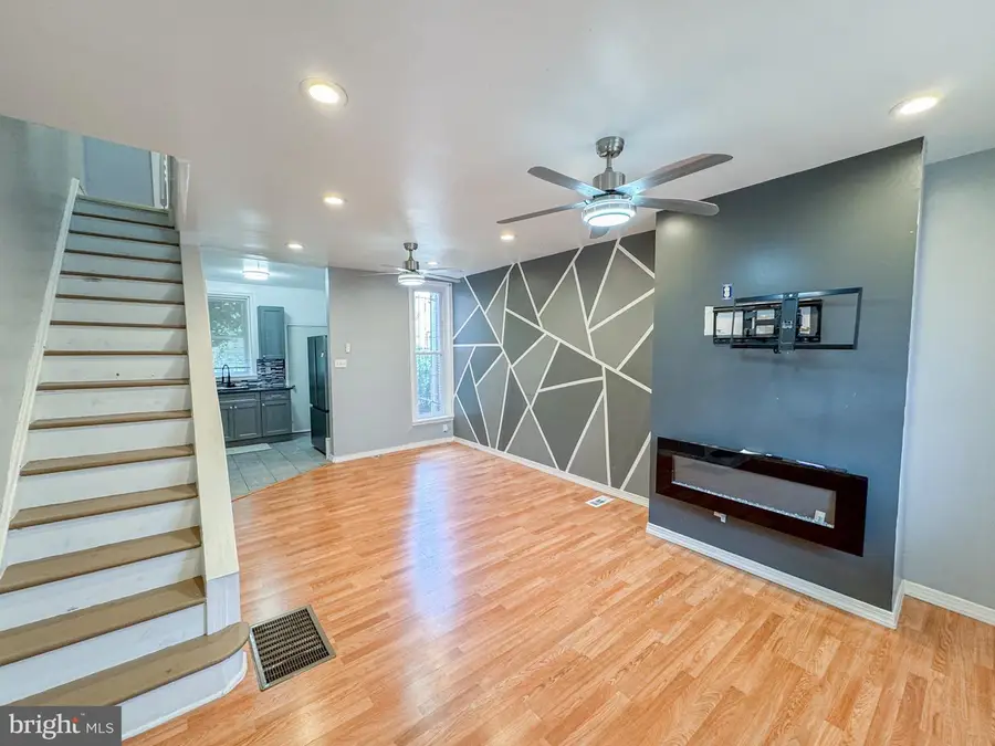 1217 S Peach St, Philadelphia, PA 19143 - #3