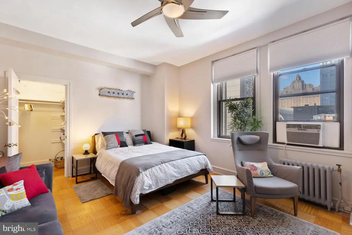 250 S 13th St #8f, Philadelphia, PA 19107 - #1
