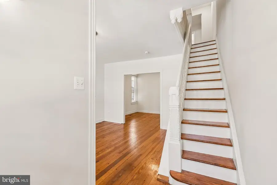 385 Conarroe St, Philadelphia, PA 19128 - #2