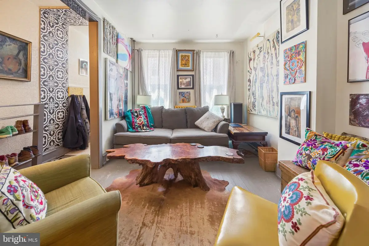 521 Mountain St, Philadelphia, PA 19148 - #1