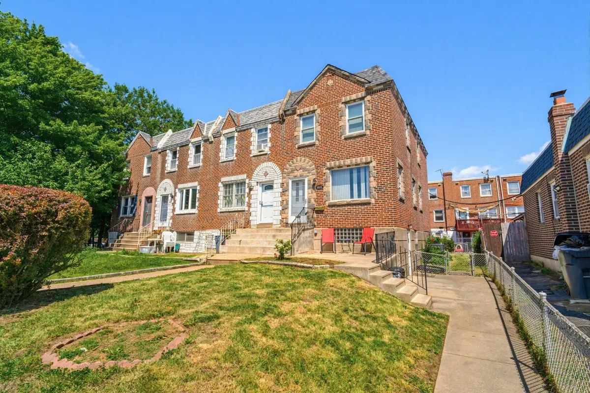 6606 Jackson St, Philadelphia, PA 19135 - #1