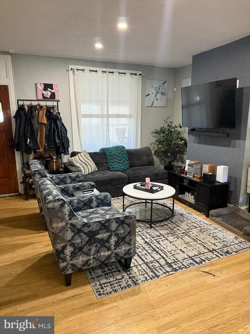 6156 Reedland St, Philadelphia, PA 19142 - #2