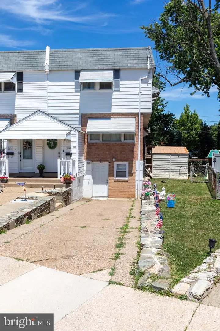3633 N Hereford Ln, Philadelphia, PA 19114 - #1