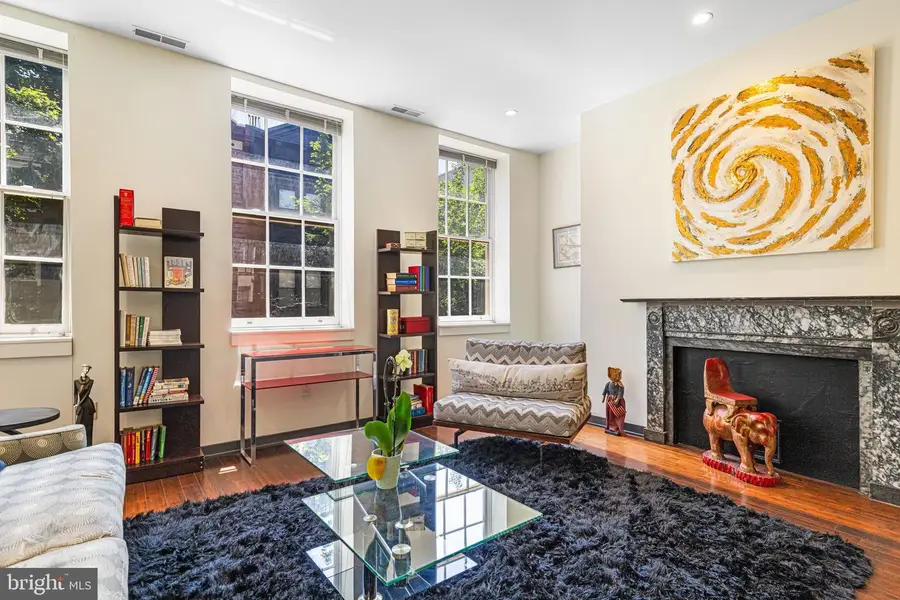 521 Pine St #2, Philadelphia, PA 19106 - #3