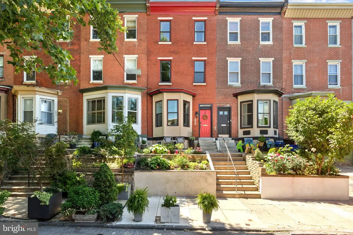 2918 Cambridge St, Philadelphia, PA 19130 - #1