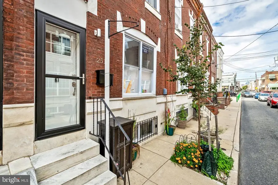 2516 S Hicks St, Philadelphia, PA 19145 - #2