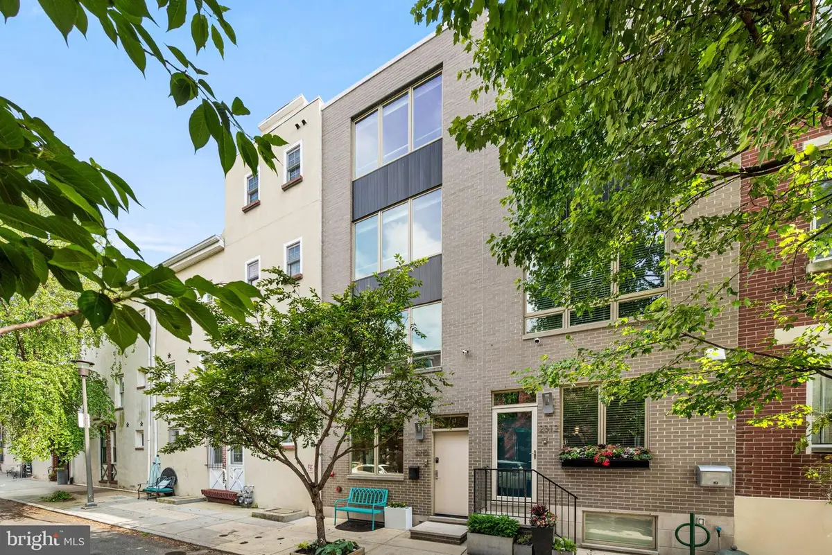 2310 Naudain St, Philadelphia, PA 19146 - #1