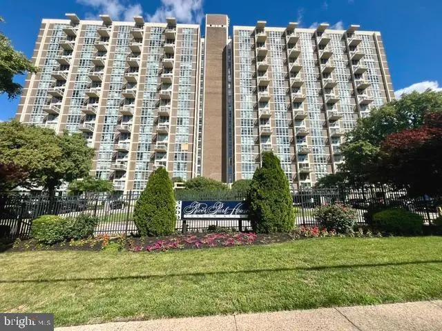 3600-00 Conshohocken Ave #303, Philadelphia, PA 19131 - #1