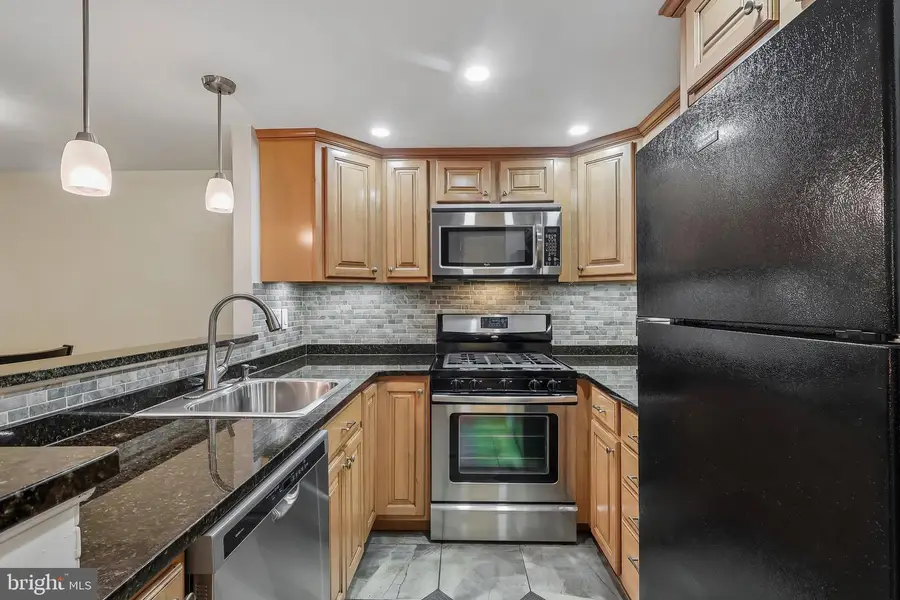 20102 Delaire Landing Rd #102, Philadelphia, PA 19114 - #3