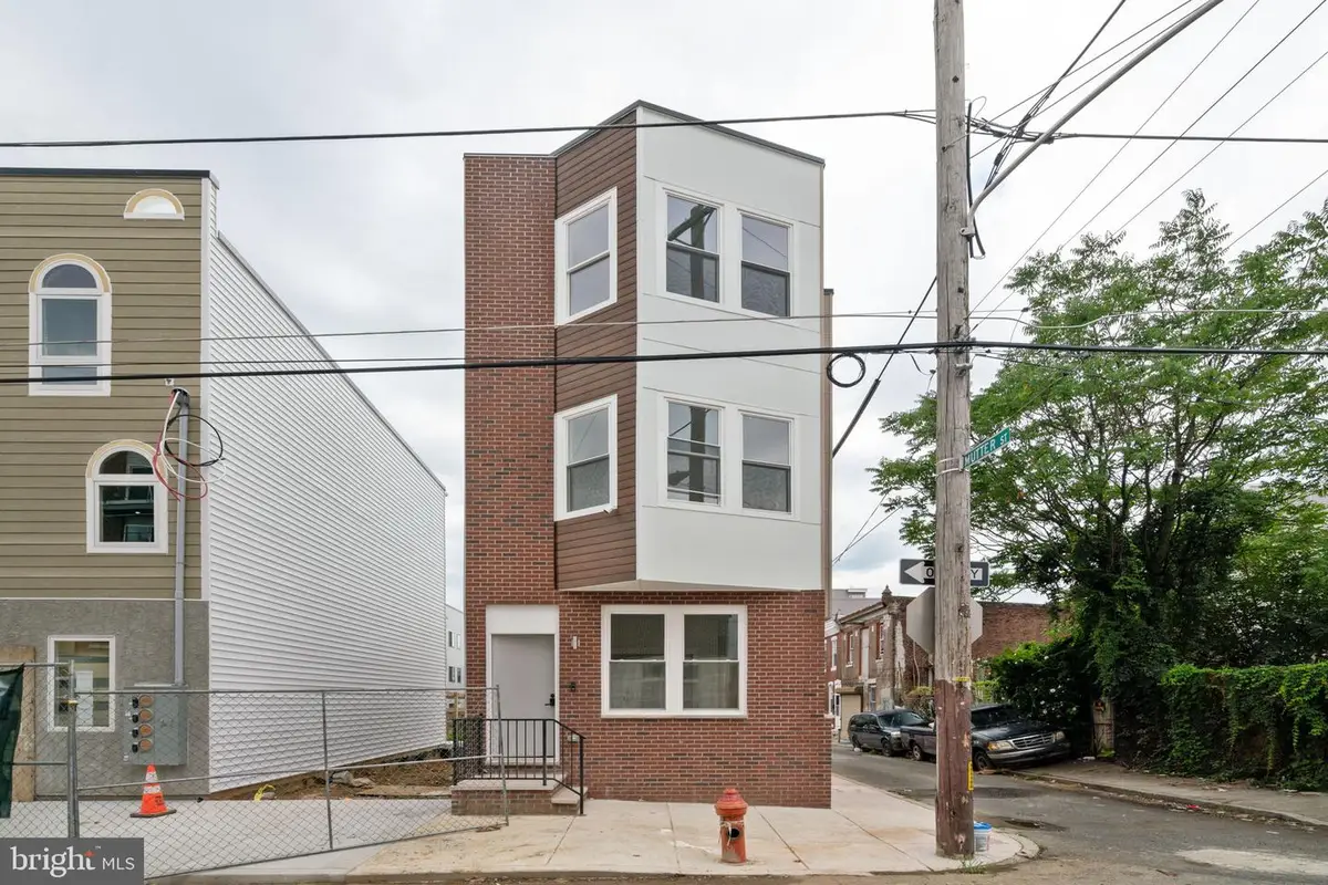 156 W Cumberland St, Philadelphia, PA 19133 - #1