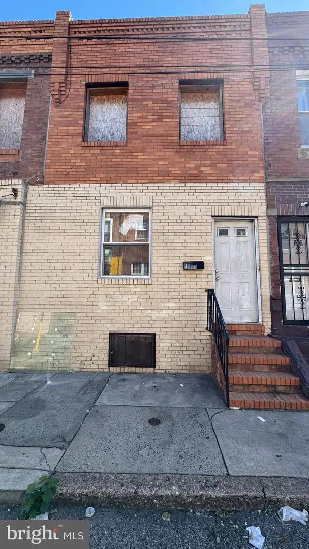 2003 S Beechwood St, Philadelphia, PA 19145 - #1