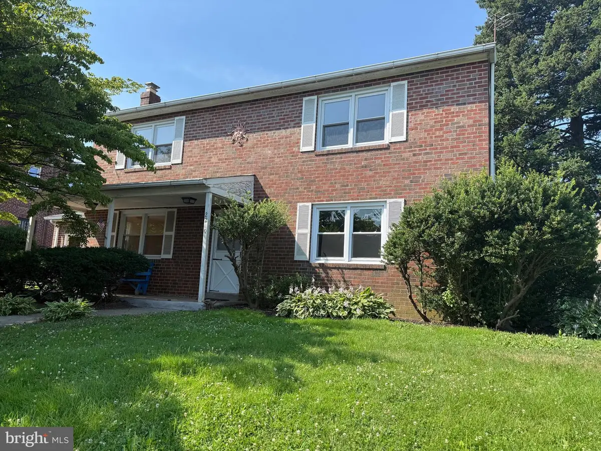 2210 Fuller St, Philadelphia, PA 19152 - #1