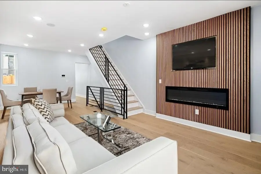 2061 E William St, Philadelphia, PA 19134 - #3