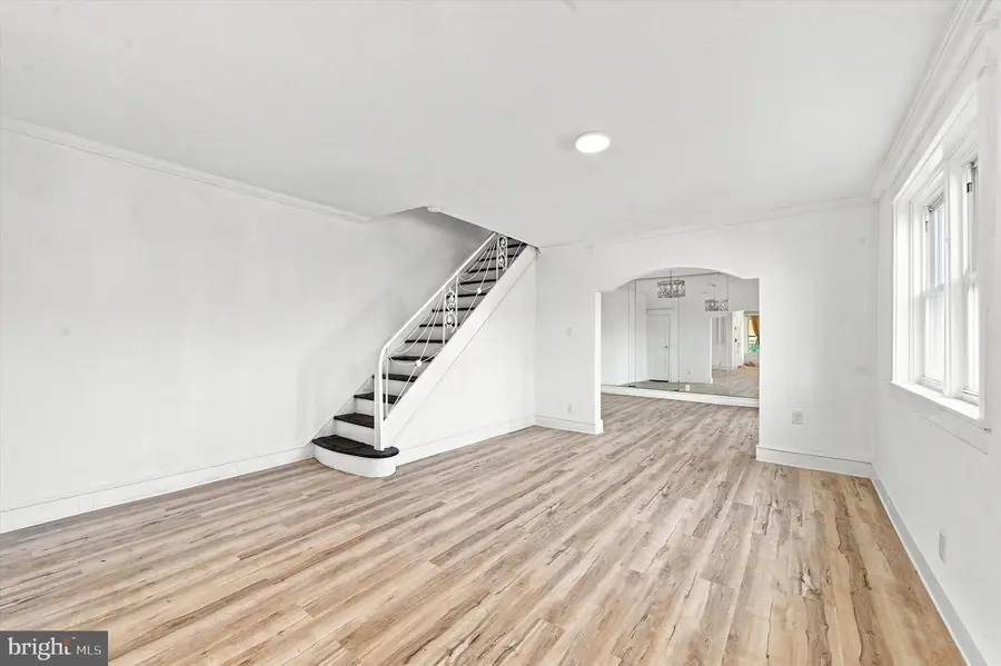 5262 E Roosevelt Blvd, Philadelphia, PA 19124 - #3