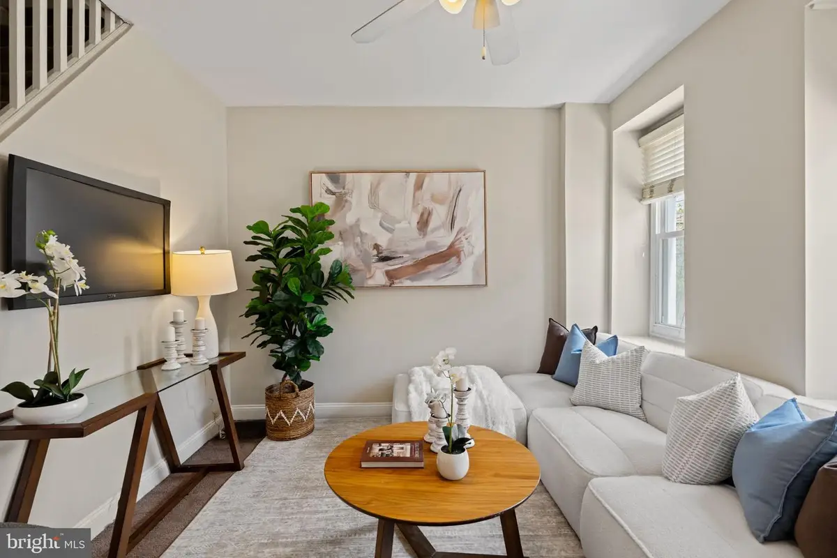 4092 Pechin St, Philadelphia, PA 19128 - #1
