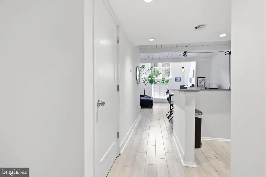870-00 N 28th St #103, Philadelphia, PA 19130 - #3