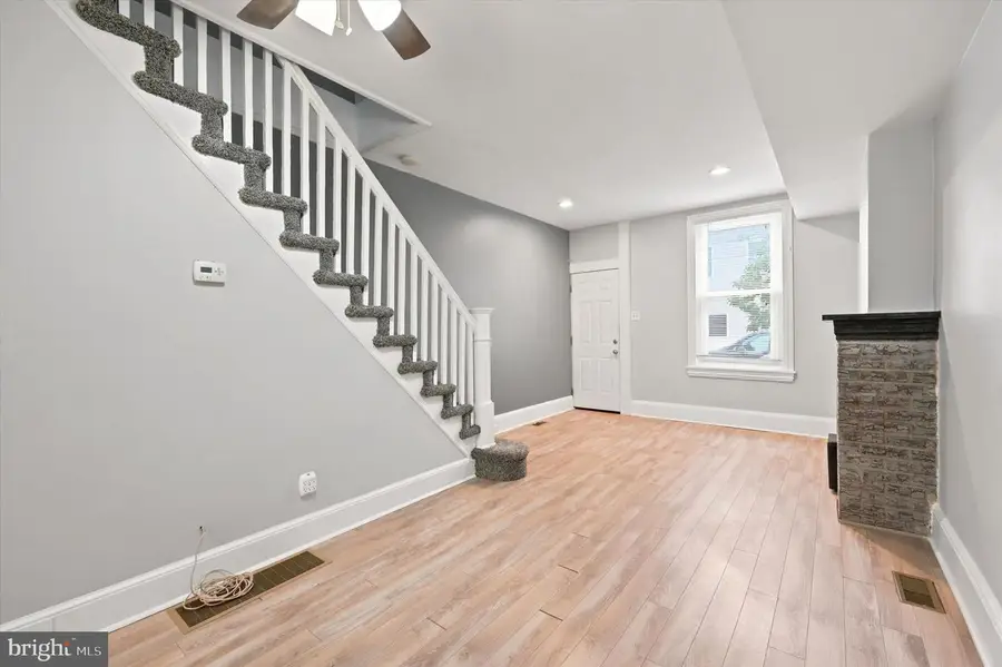 869 Moyer St, Philadelphia, PA 19125 - #2