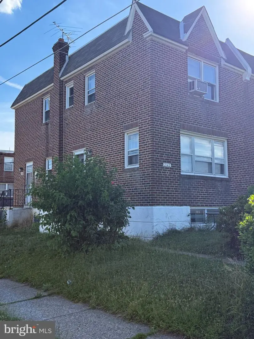 2142 Ripley St, Philadelphia, PA 19152 - #3