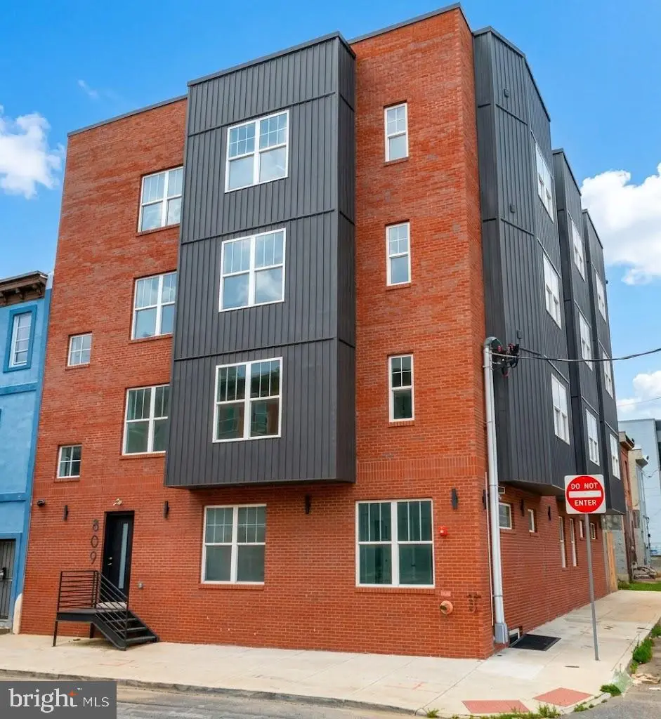 809 Diamond St, Philadelphia, PA 19122 - #1