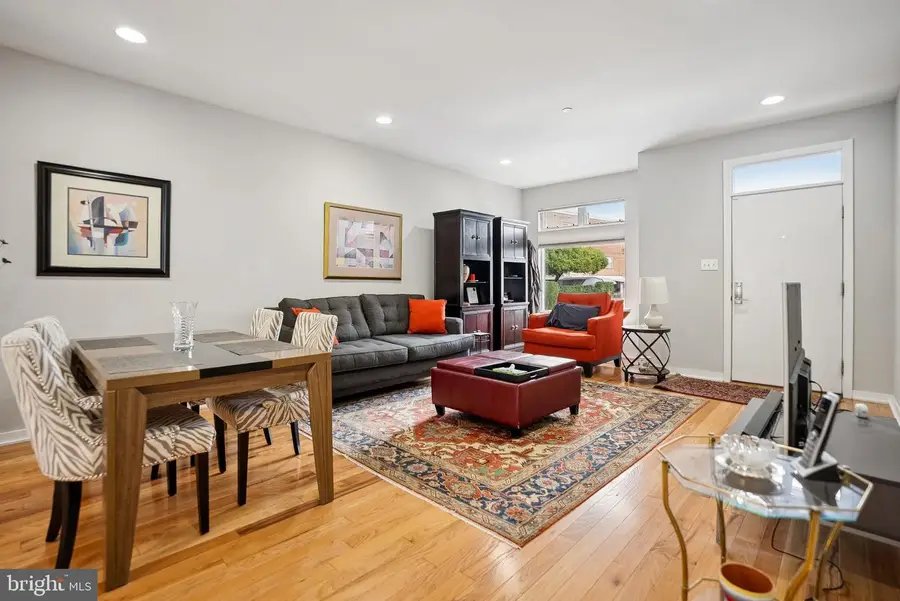714 N 7th St, Philadelphia, PA 19123 - #2
