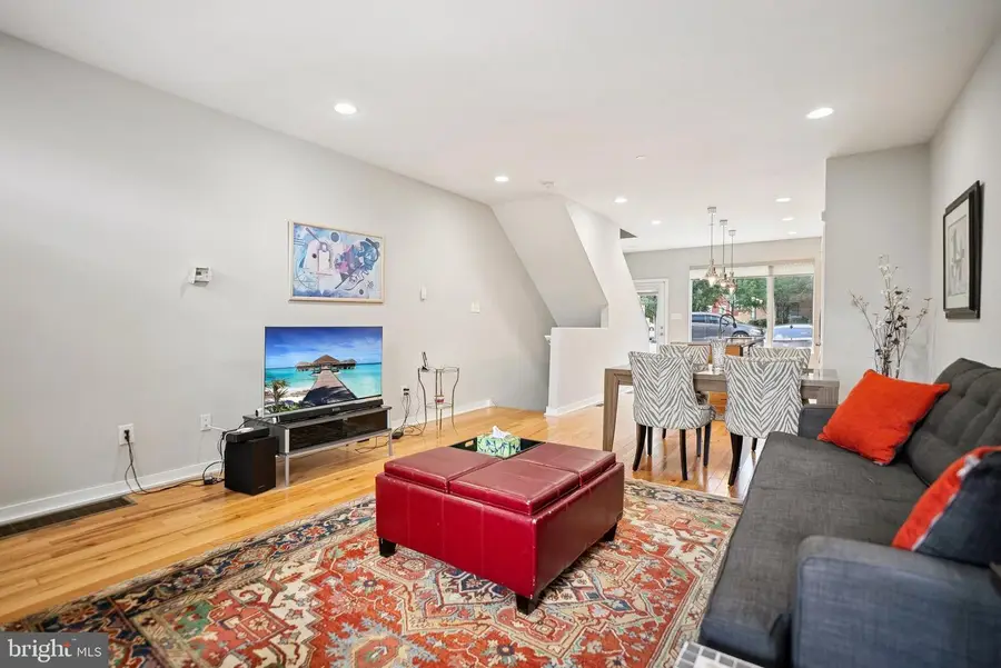 714 N 7th St, Philadelphia, PA 19123 - #3