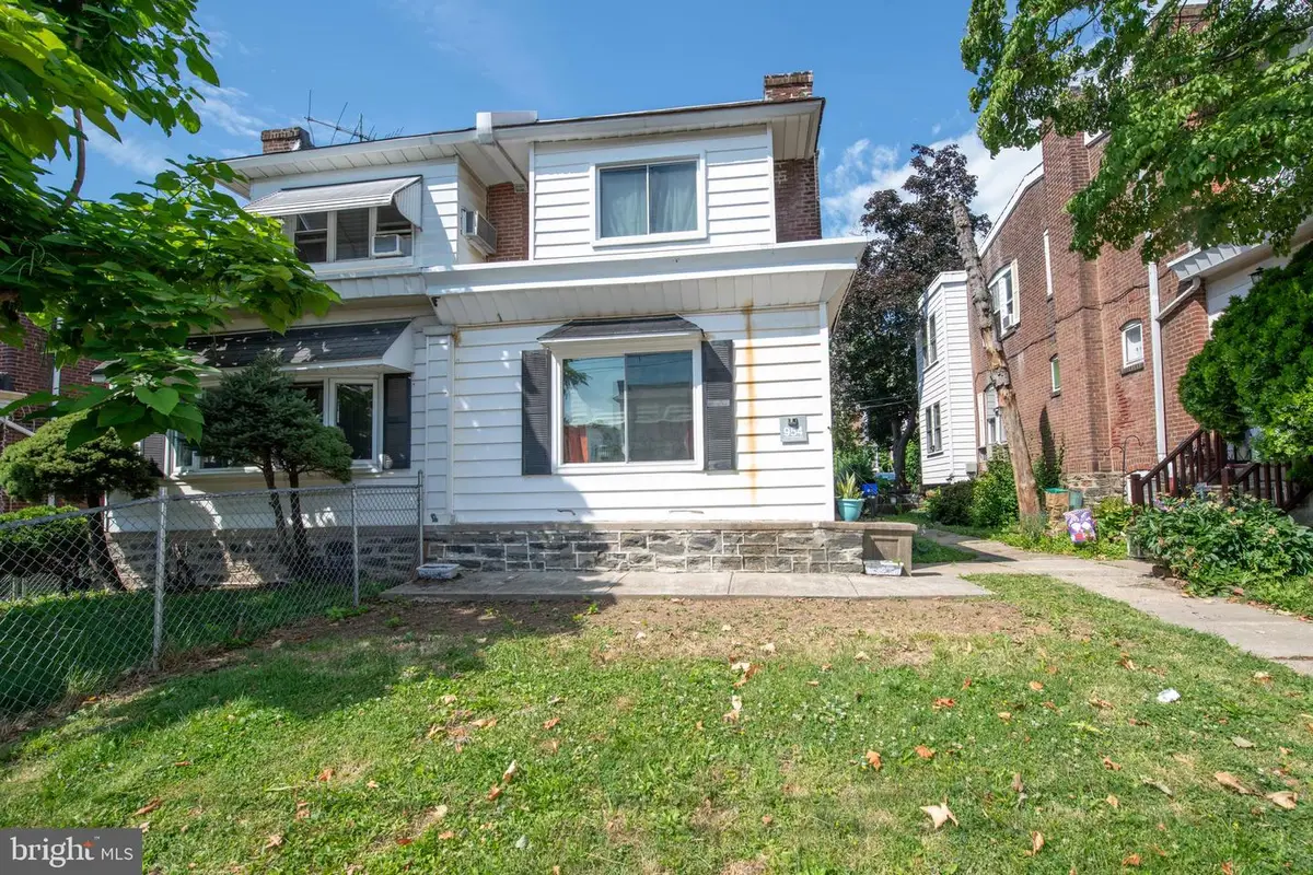 954 Wakeling St, Philadelphia, PA 19124 - #1