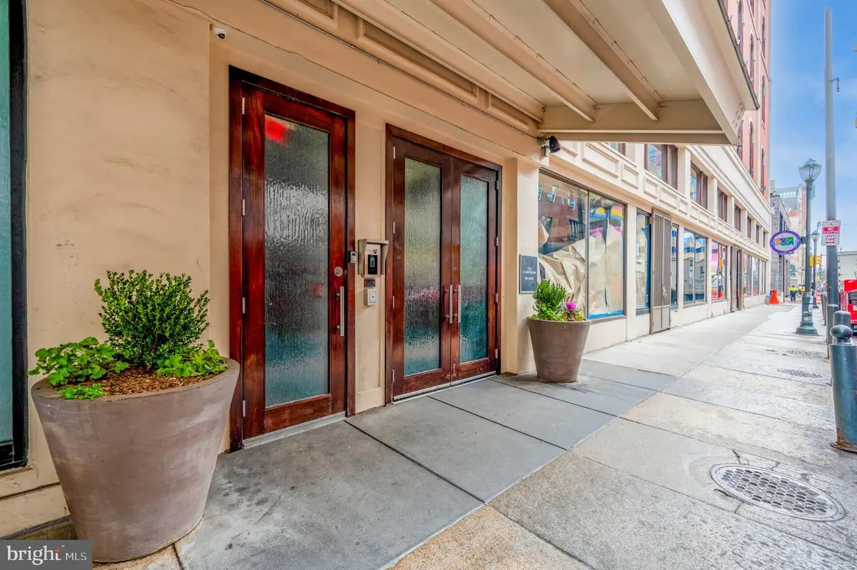 105 S 12th St, Philadelphia, PA 19107 - #1