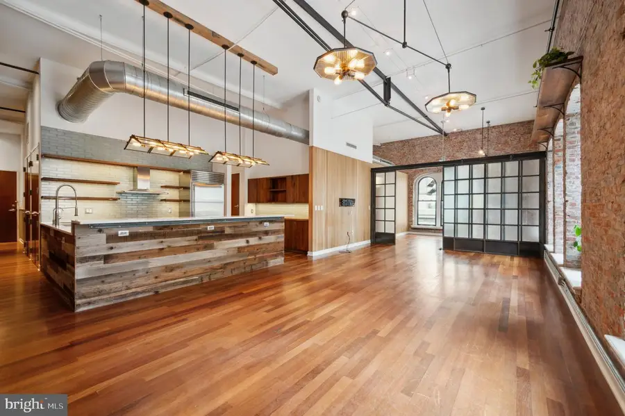 105 S 12th St, Philadelphia, PA 19107 - #2