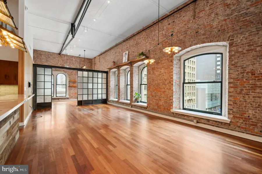 105 S 12th St, Philadelphia, PA 19107 - #3