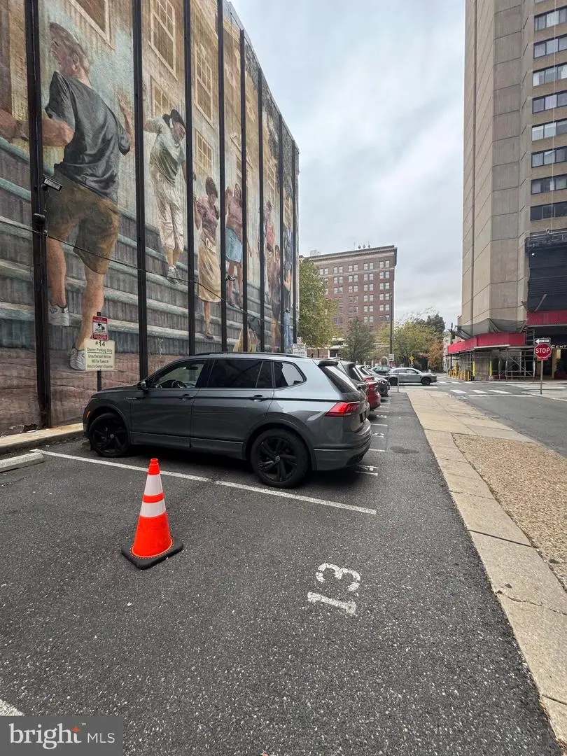 250 S 13th St #up14, Philadelphia, PA 19107 - #1