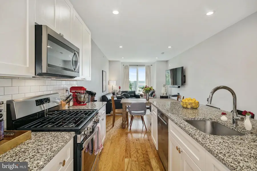 2711 W Jefferson St #2, Philadelphia, PA 19121 - #2