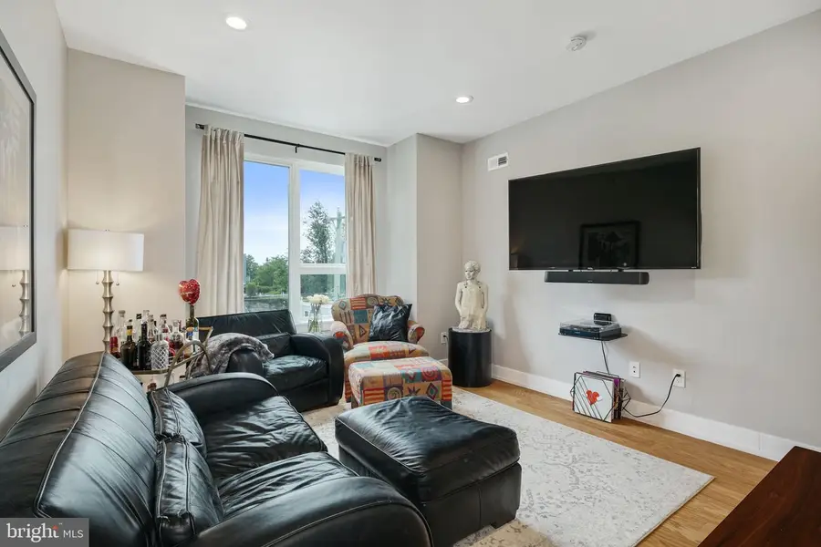 2711 W Jefferson St #2, Philadelphia, PA 19121 - #3