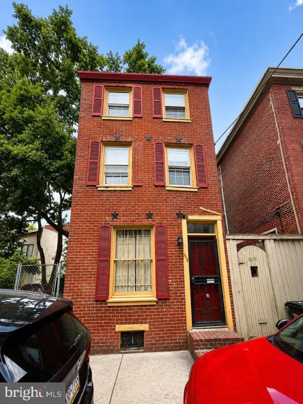 1013 N Leithgow St, PHILADELPHIA, PA 19123