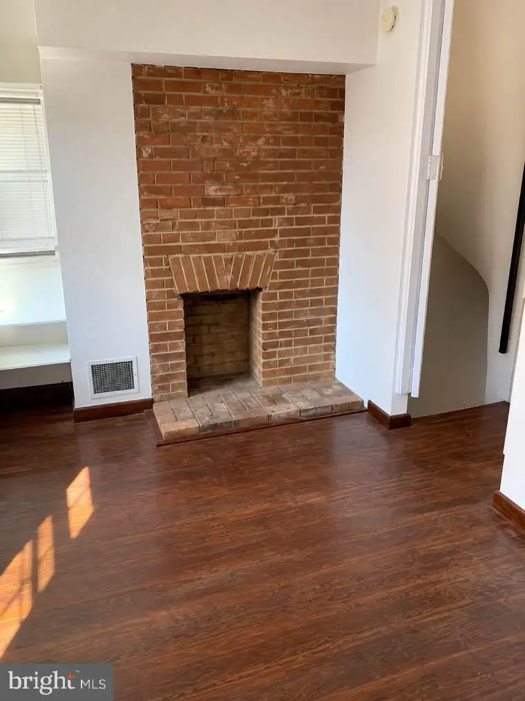 1013 N Leithgow St, Philadelphia, PA 19123 - #2