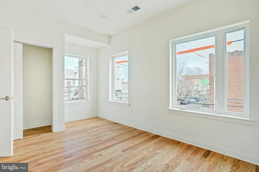 2480 Emerald St, Philadelphia, PA 19125 - #3