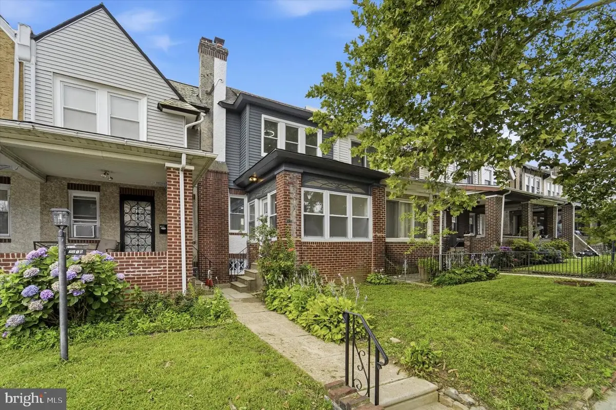 7212 Sommers Rd, Philadelphia, PA 19138 - #1