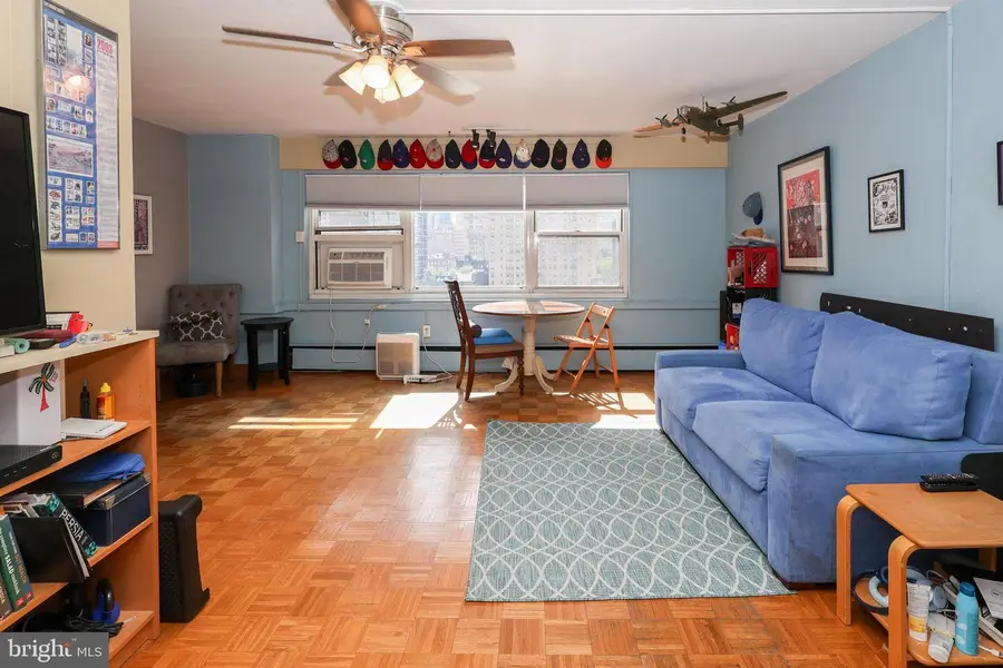 118 S 21st St #1211, Philadelphia, PA 19103 - #3