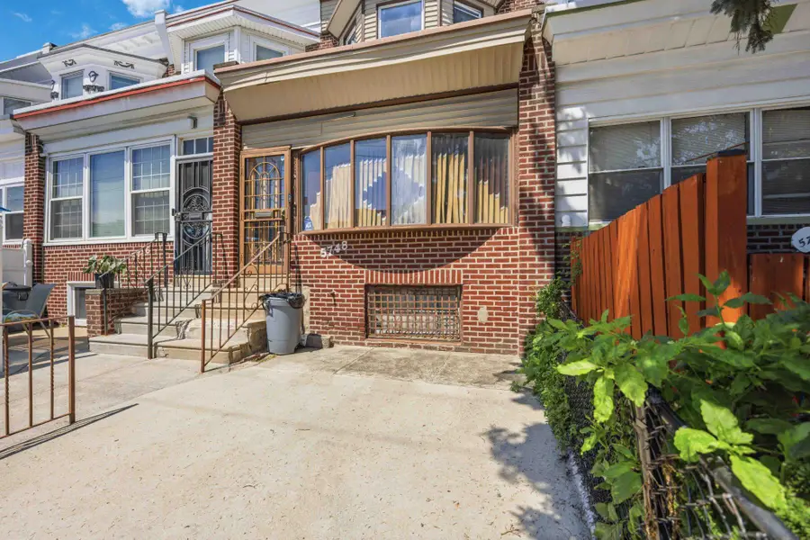 5748 N 6th St, Philadelphia, PA 19120 - #2