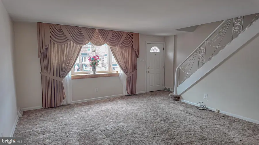 11718 Denman Rd, Philadelphia, PA 19154 - #2