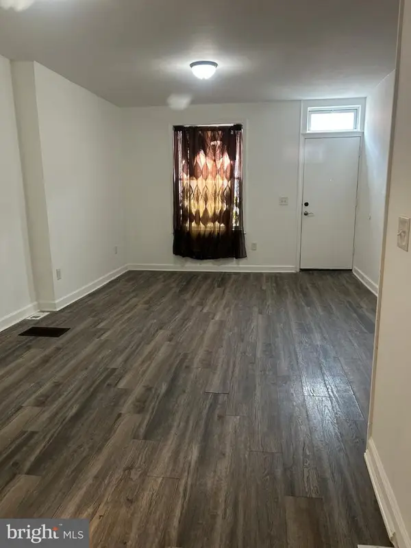 2930 W Arizona St, PHILADELPHIA, PA 19132