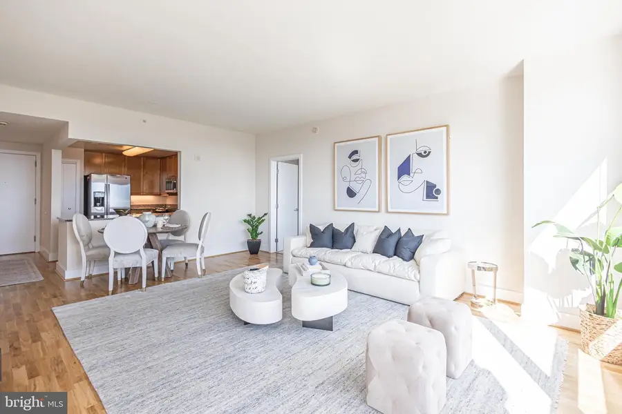 717 S Chris Columbus Blvd #804, Philadelphia, PA 19147 - #3