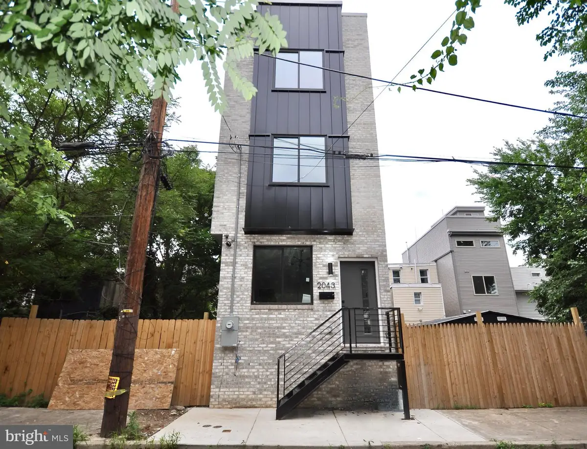 2043 N Orkney St, Philadelphia, PA 19122 - #1