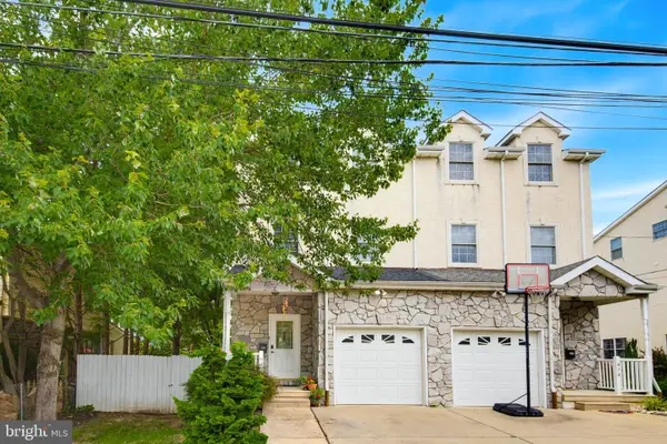 492 Harmon Rd, PHILADELPHIA, PA 19128
