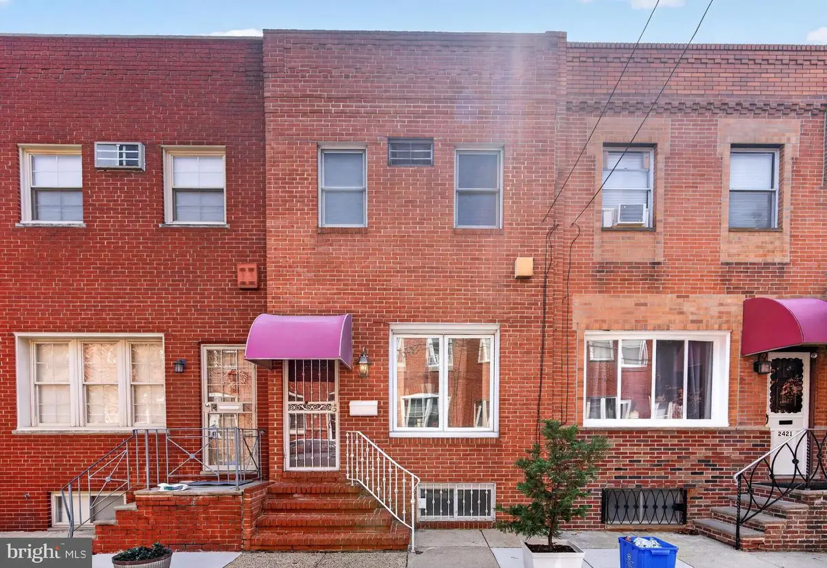 2419 S Woodstock St, Philadelphia, PA 19145 - #1