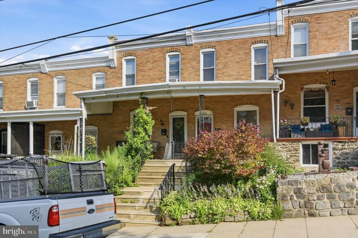 614 Martin St, Philadelphia, PA 19128 - #1