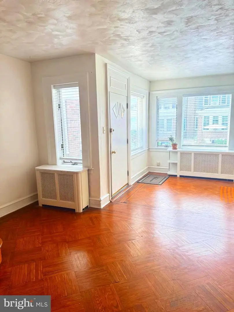 653 Gerhard St, Philadelphia, PA 19128 - #3