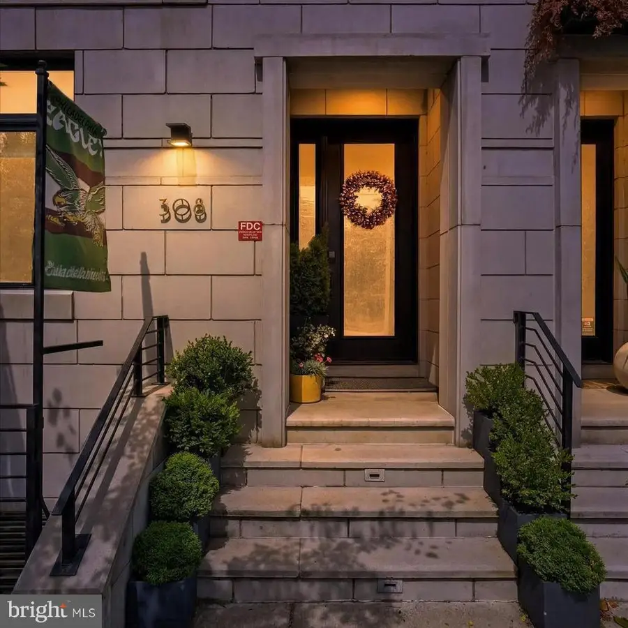 308 N 2nd St, Philadelphia, PA 19106 - #2