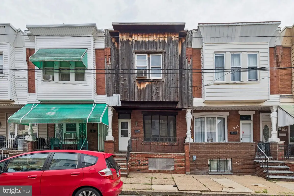 2251 S Bucknell St, Philadelphia, PA 19145 - #1