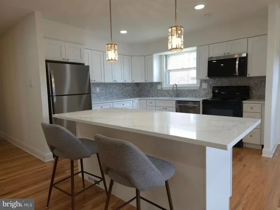 781 Livezey Ln, Philadelphia, PA 19128 - #3